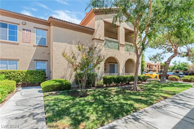 MLS: 2601999 Condo For Sale