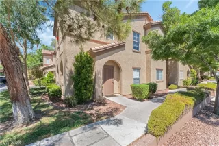 Photo #2: 2601999 Listing