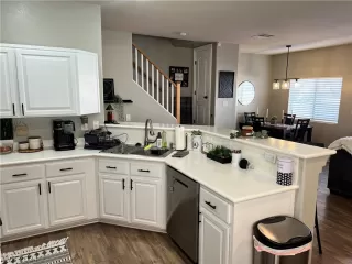 Photo #2: 2602032 Listing 