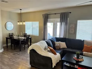 Photo #6: 2602032 Listing 