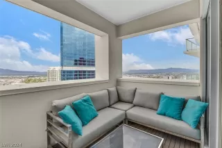 Photo #6: 2602057 Listing 