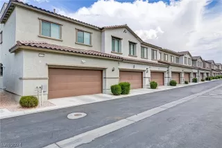 Photo #3: 2602059 Listing 