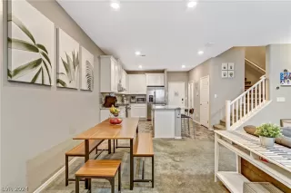 Photo #6: 2602059 Listing 