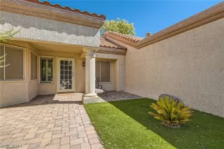 Photo #6: 2602062 Listing