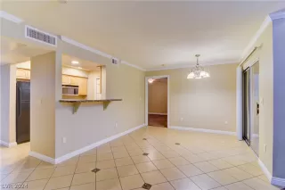 Photo #1: 2602080 Listing 