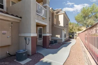 Photo #3: 2602084 Listing 