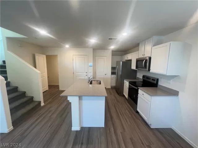 MLS: 2602126 Condo For Sale