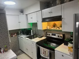 Photo #2: 2602148 Listing 