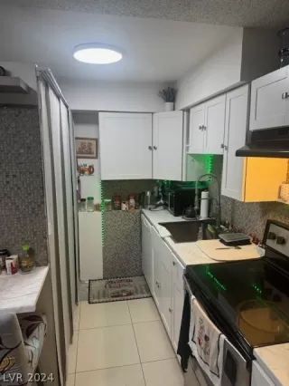 Photo #4: 2602148 Listing 