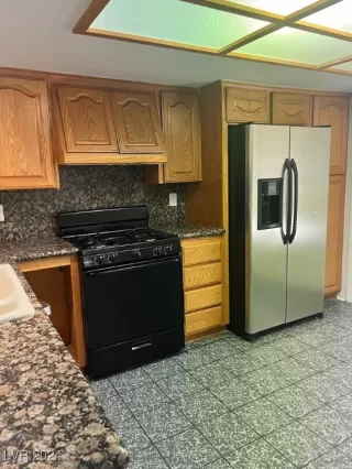 Photo #3: 2602182 Listing