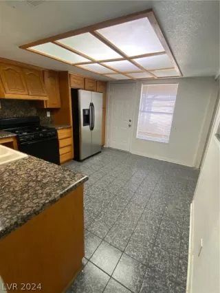 Photo #5: 2602182 Listing