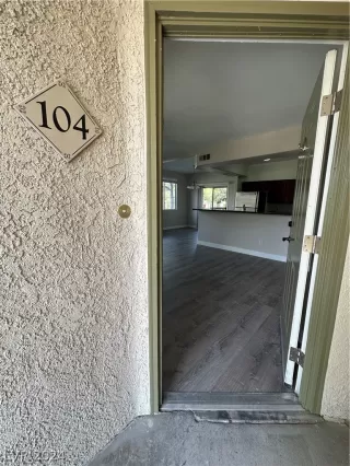 Photo #2: 2602226 Listing 