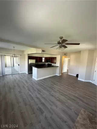 Photo #4: 2602226 Listing 