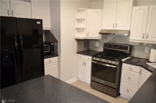 Photo #6: 2602267 Listing