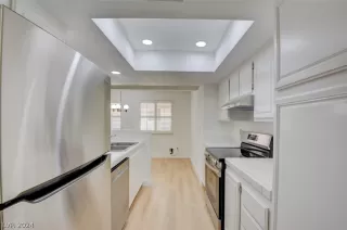 Photo #6: 2602275 Listing