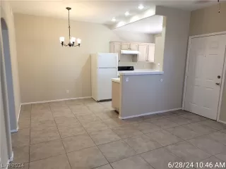 Photo #3: 2602277 Listing 