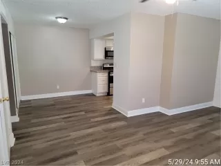 Photo #3: 2602285 Listing 