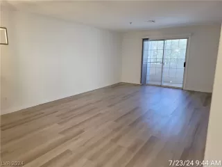 Photo #1: 2602296 Listing 