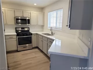 Photo #6: 2602296 Listing 