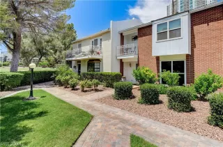 Photo #5: 2602315 Listing 