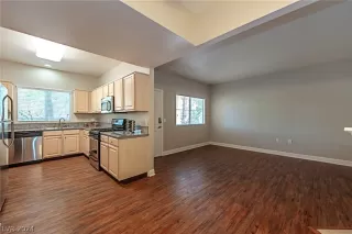 Photo #4: 2602316 Listing