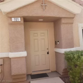 Photo #2: 2602328 Listing