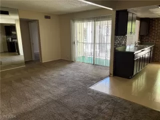 Photo #3: 2602336 Listing 