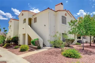 Photo #1: 2602345 Listing 