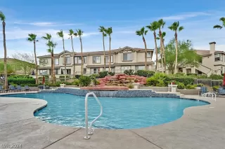 Photo #5: 2602369 Listing 