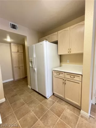 Photo #3: 2602371 Listing 