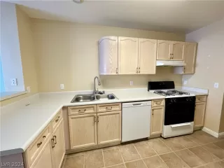 Photo #4: 2602371 Listing 