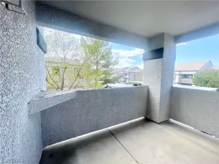 Photo #6: 2602386 Listing