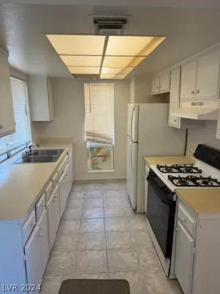 Photo #1: 2602492 Listing 