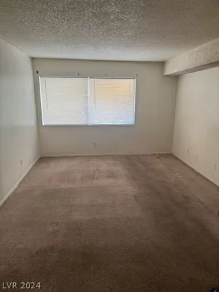 Photo #6: 2602492 Listing 