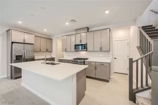 Photo #2: 2602505 Listing 
