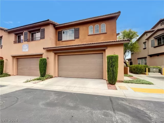 MLS: 2602539 Condo For Sale