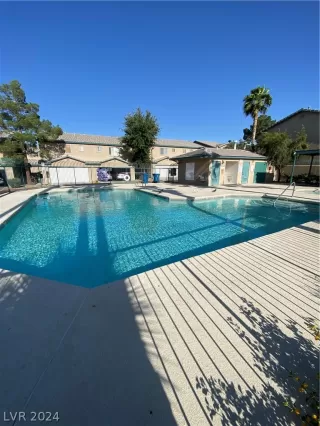 Photo #1: 2602554 Listing 