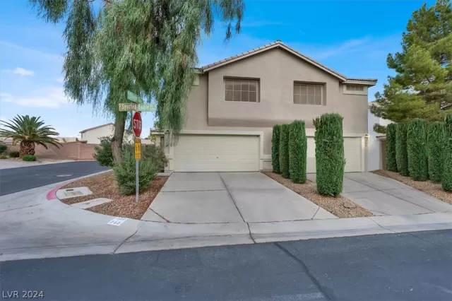 MLS: 2602563 Condo For Sale