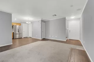 Photo #5: 2602563 Listing