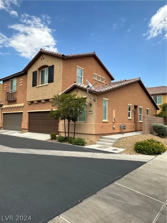 MLS: 2602579 Condo For Sale