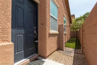 Photo #1: 2602579 Listing 