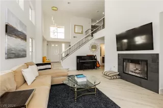 Photo #1: 2602583 Listing