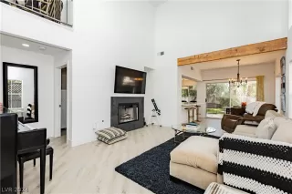 Photo #5: 2602583 Listing