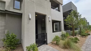 Photo #1: 2602639 Listing 