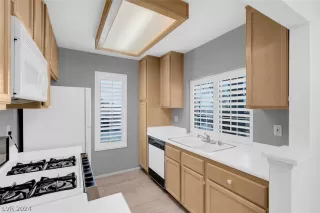 Photo #4: 2602647 Listing 