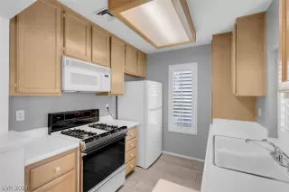 Photo #6: 2602647 Listing 