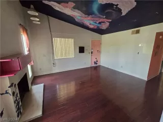 Photo #1: 2602649 Listing 