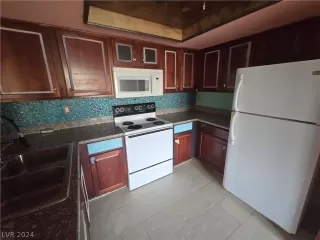 Photo #4: 2602649 Listing 