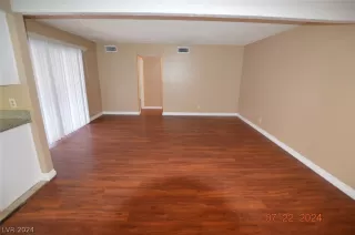 Photo #2: 2602691 Listing 