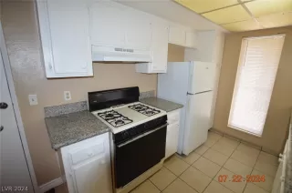 Photo #6: 2602691 Listing 